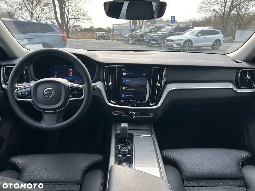 Volvo V60 B4 D Plus Dark - 27