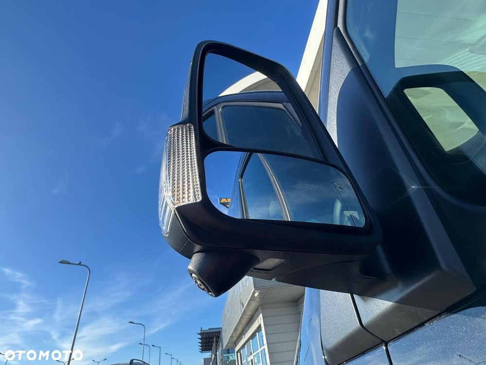 Mercedes-Benz Sprinter - 19