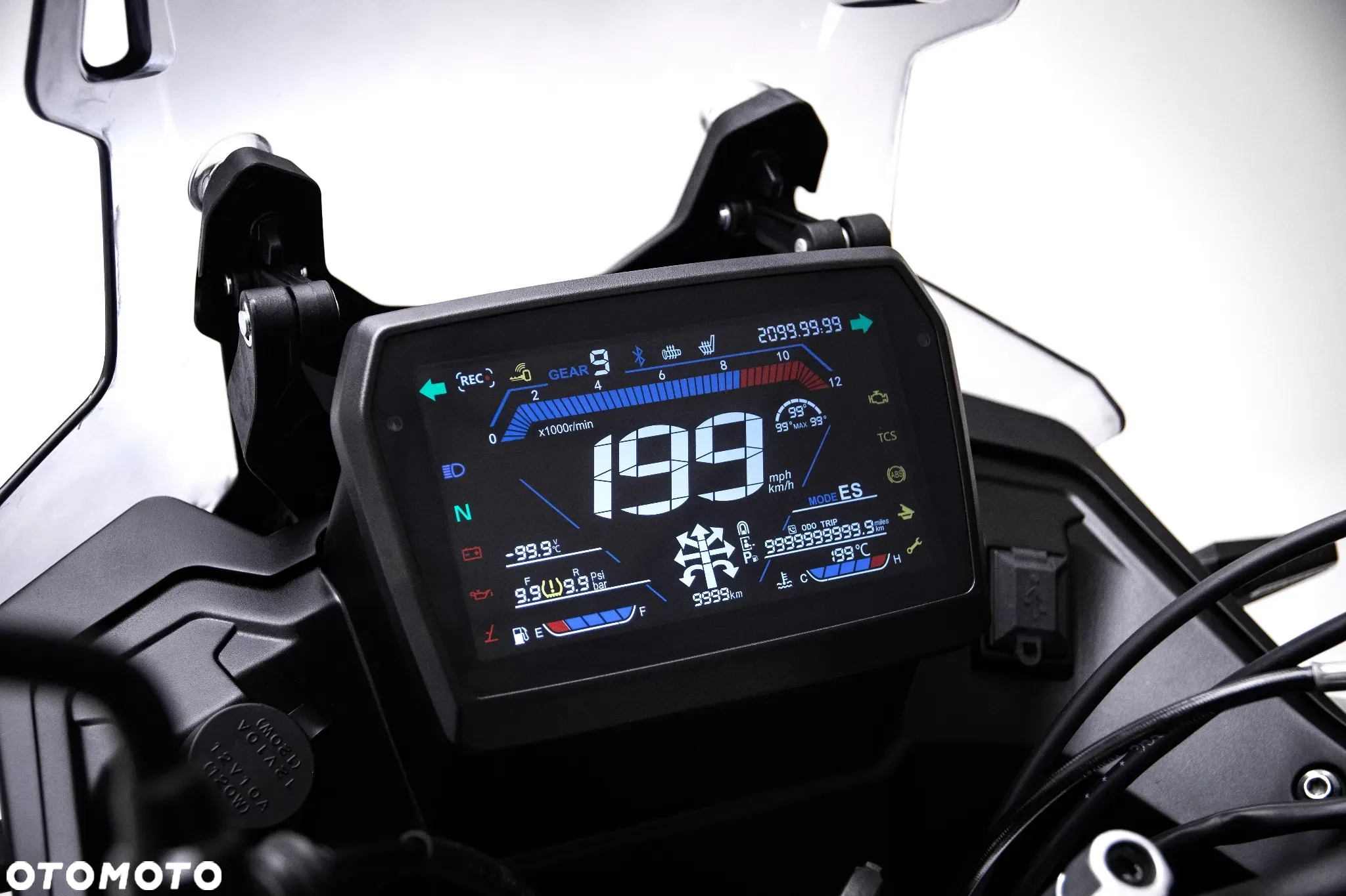VOGE 525DSX - 15