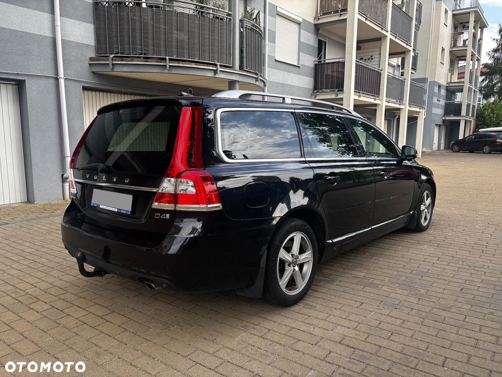 Volvo V70 D4 Geartronic Summum - 3