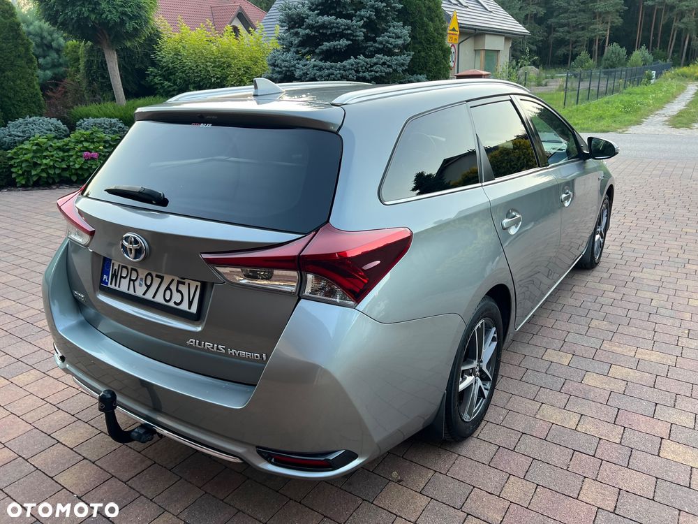 Toyota Auris 1.8 HSD Prestige - 6