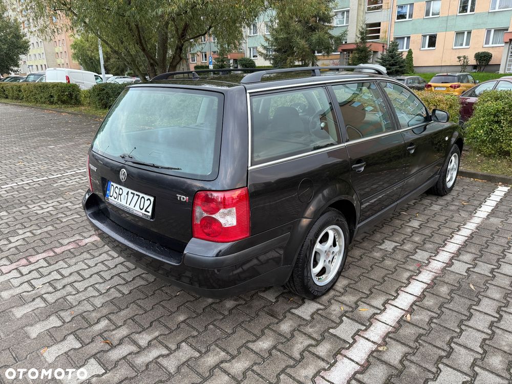 Volkswagen Passat 1.9 TDI Comfortline - 10