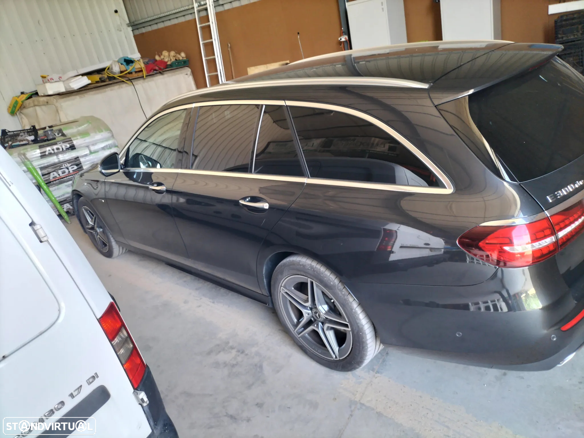 Mercedes-Benz E 300 de AMG Line - 4