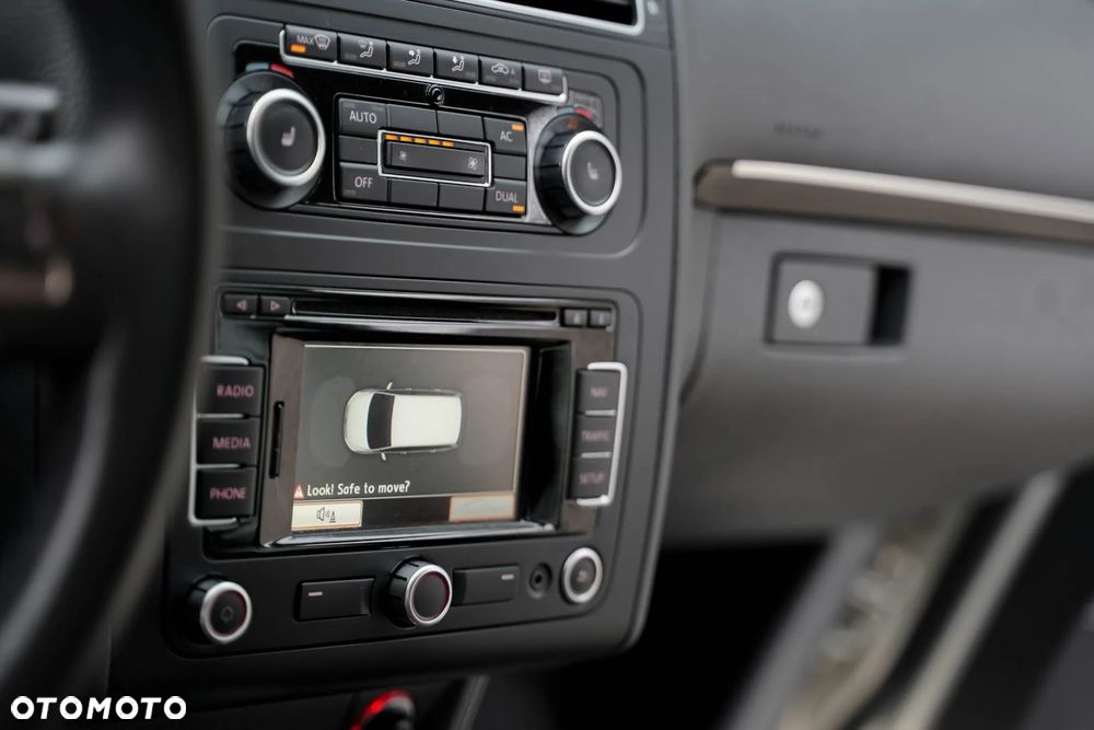 Volkswagen Touran 2.0 TDI DPF DSG R-Line Edition - 22