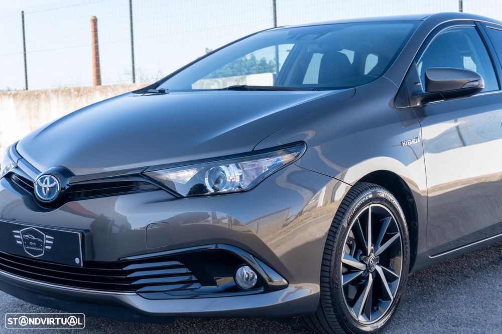 Toyota Auris 1.8 HSD Comfort +P.Sport+Navi - 6