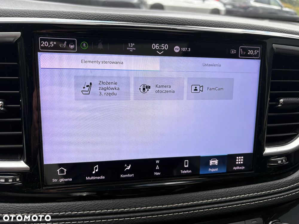 Chrysler Pacifica - 30