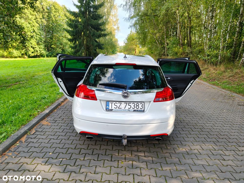Opel Insignia 2.0 T SportsTourer 4x4 ecoFLEX Start/Stop Design Edition - 31
