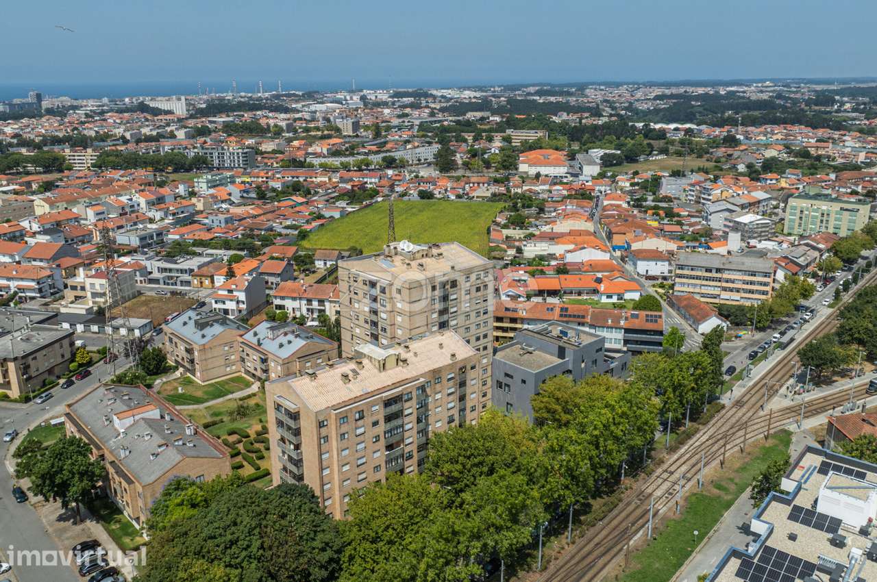 Apartamento T3 com vista e metro à porta - Senhora da Hora, Matosin... - Grande imagem: 2/30
