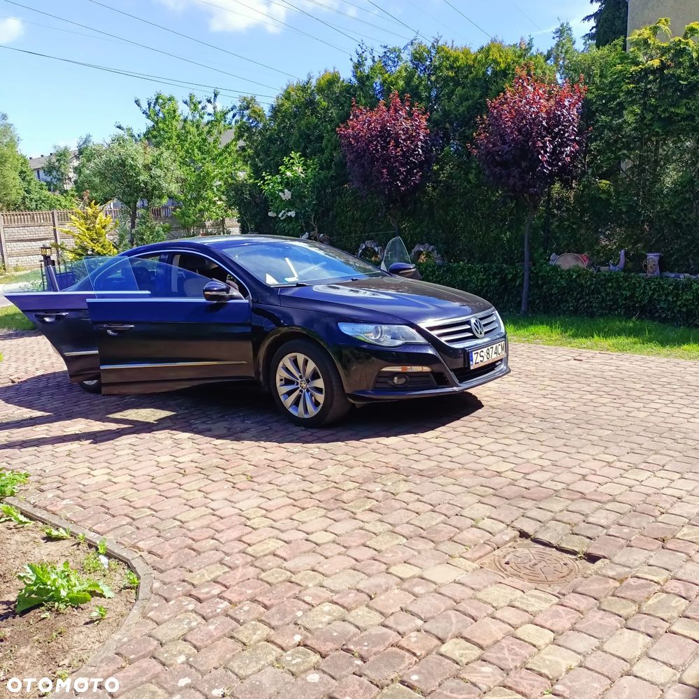 Volkswagen Passat CC - 1
