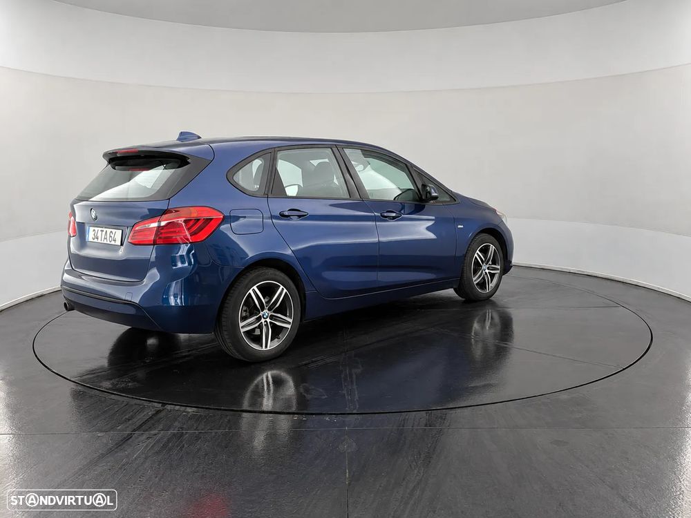 BMW 214 Active Tourer d Line Sport - 2