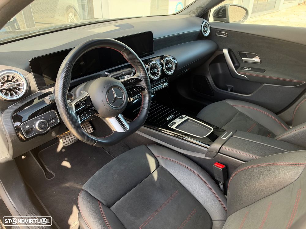 Mercedes-Benz A 180 7G-DCT AMG Line - 13