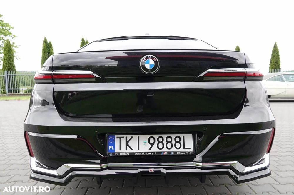 BMW Seria 7 730d xDrive MHEV - 15