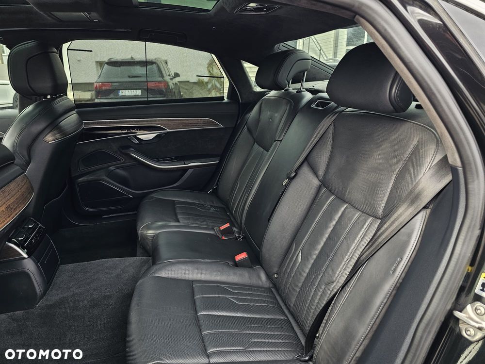 Audi A8 - 24