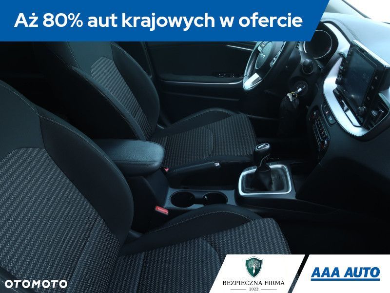 Kia XCeed - 10