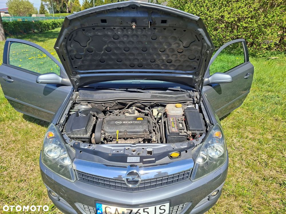 Opel Astra 1.6 Easytronic Cosmo - 25