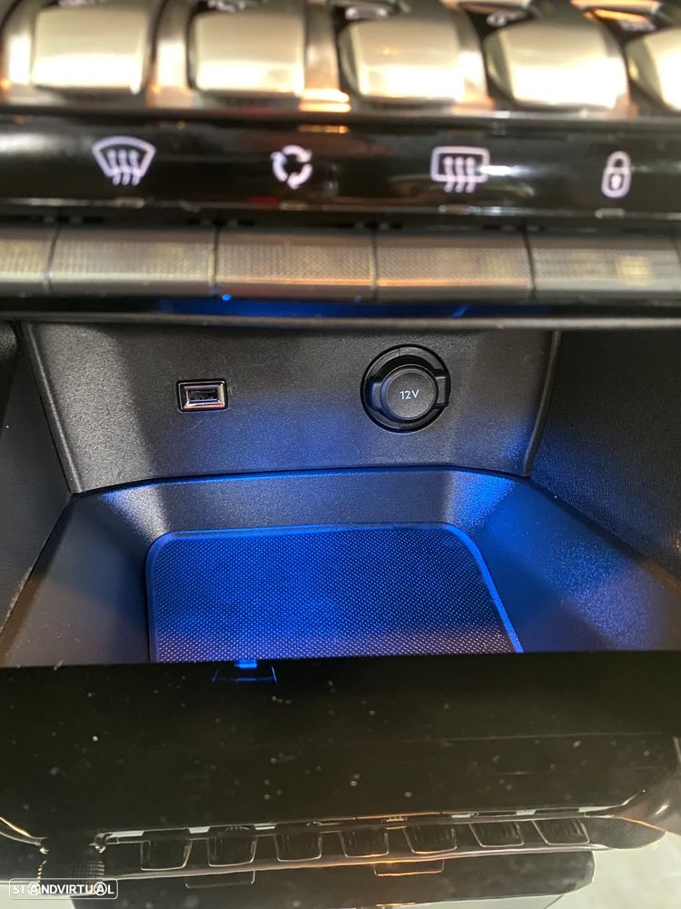 Peugeot 3008 1.5 BlueHDi Active Pack - 23