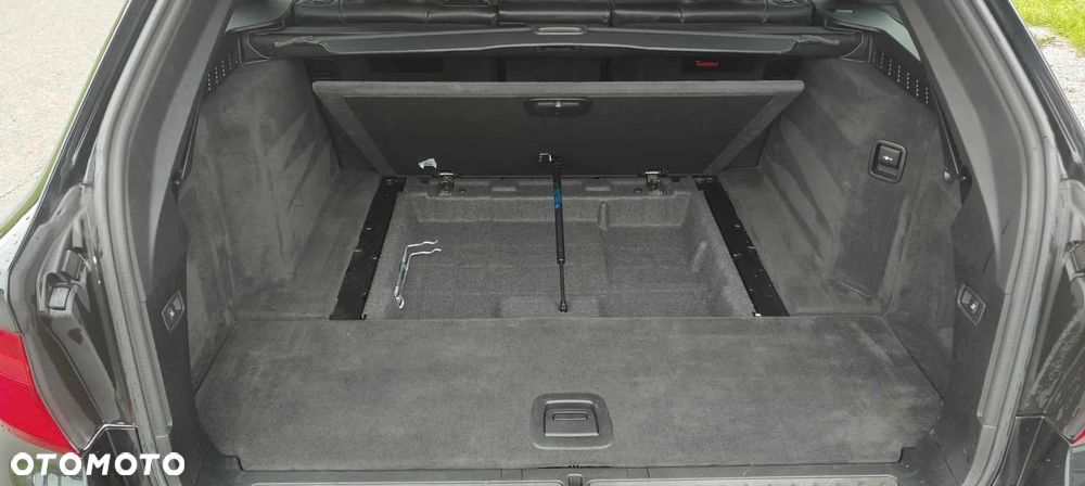 BMW Seria 5 520d Touring - 21