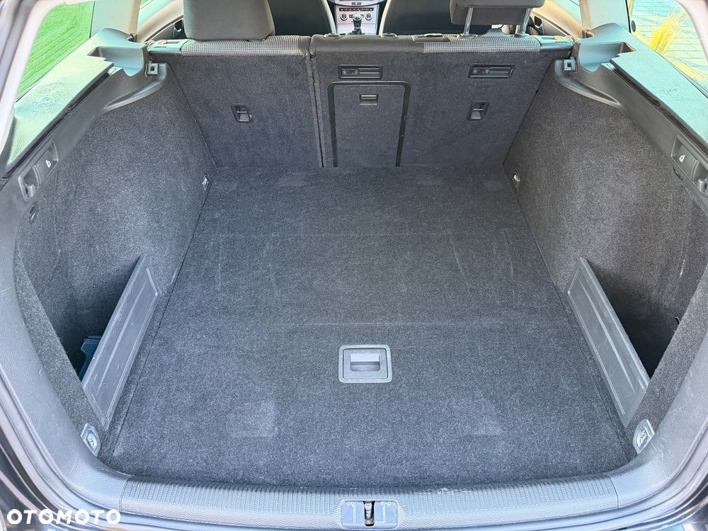 Volkswagen Passat 2.0 TSI Comfortline - 24