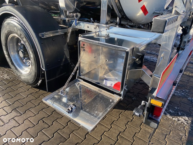 Kassbohrer STC30 Cysterna Chemiczna Kässbohrer - 12