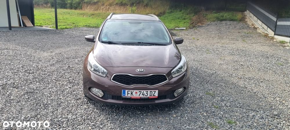 Kia Ceed - 4