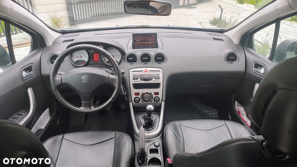Peugeot 308 1.6 Premium Plus - 2