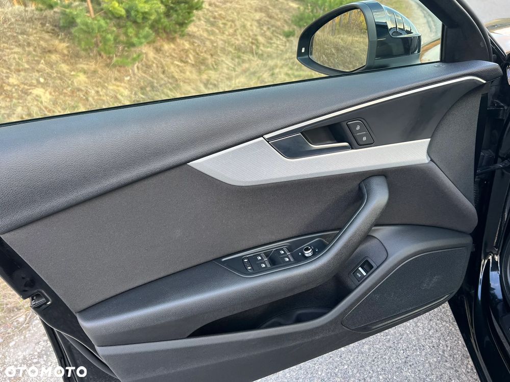 Audi A4 Avant 35 TDI Sport S tronic - 19