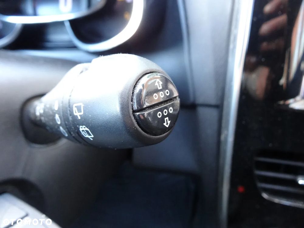 Renault Clio 1.2 16V Limited - 33