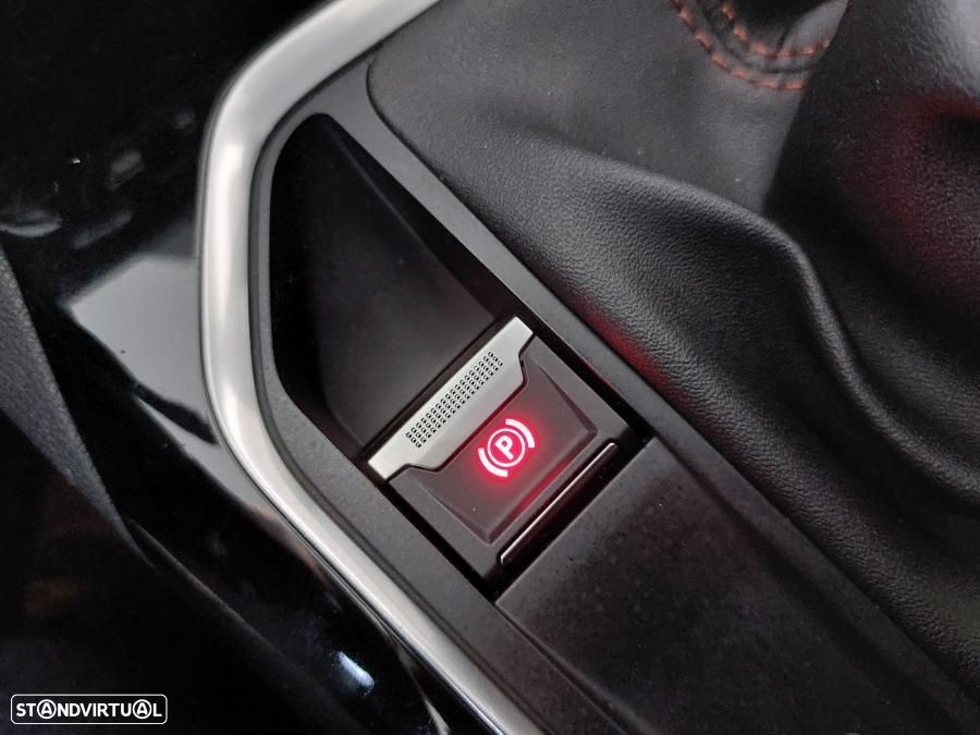 Peugeot 3008 1.5 BlueHDi Active - 32