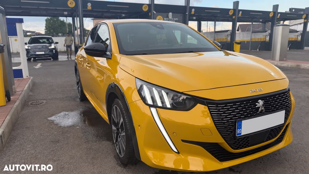 Peugeot 208 1.2 L PureTech STT EAT8 GT Line - 3