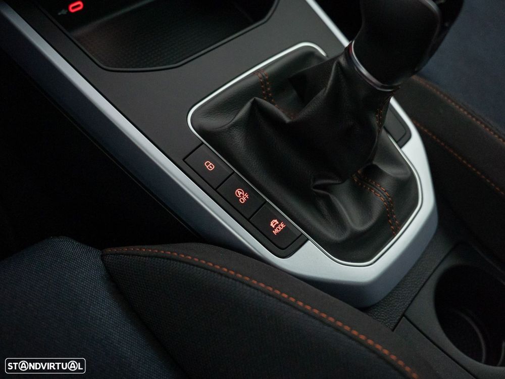 SEAT Arona 1.0 TSI FR - 24