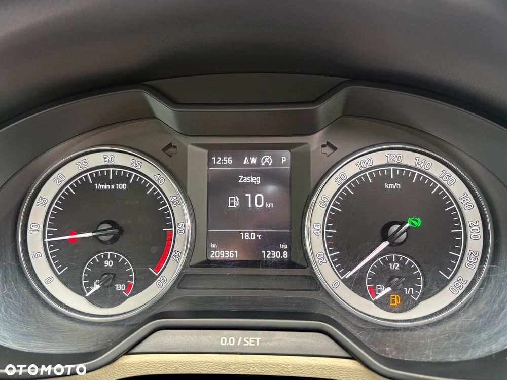 Skoda Octavia 2.0 TDI SCR Style DSG - 22