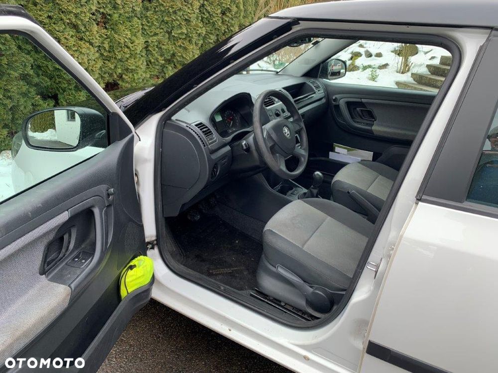 Skoda Fabia 1.2 HTP Cool Colour Edition - 15