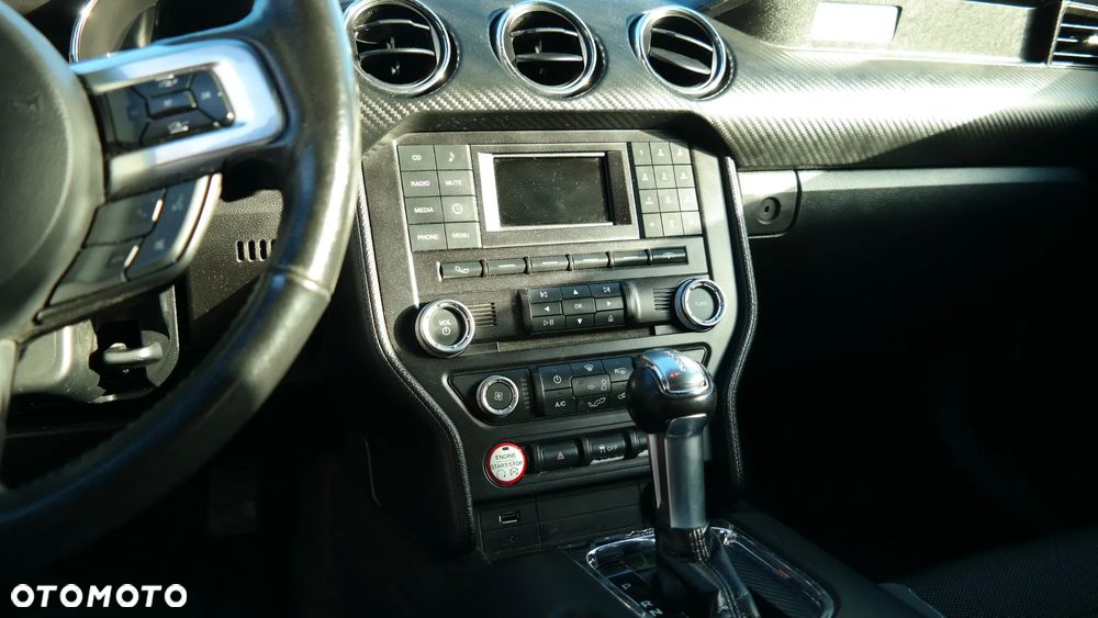 Ford Mustang 3.7 V6 - 23