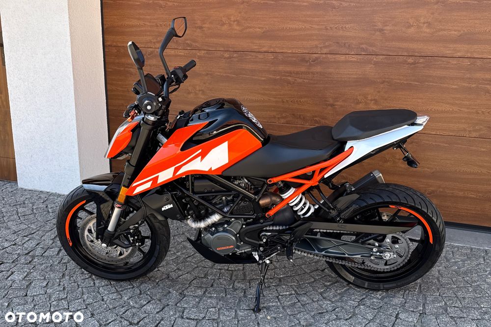 KTM Duke 125 - 17