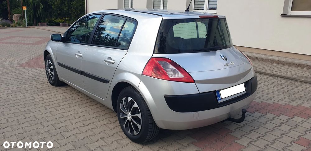 Renault Megane 1.5 dCi Confort Dynamique - 3