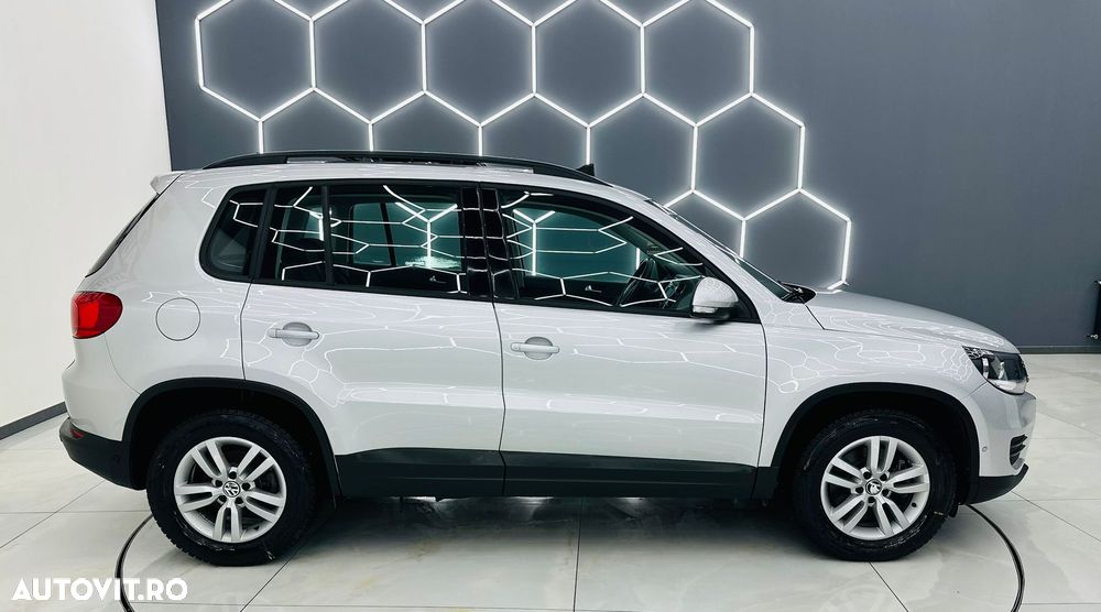 Volkswagen Tiguan 2.0 TDI SCR BlueMotion Technology Sport & Style - 33