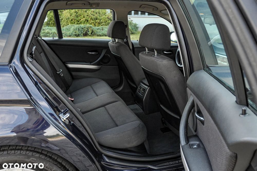 BMW Seria 3 - 12