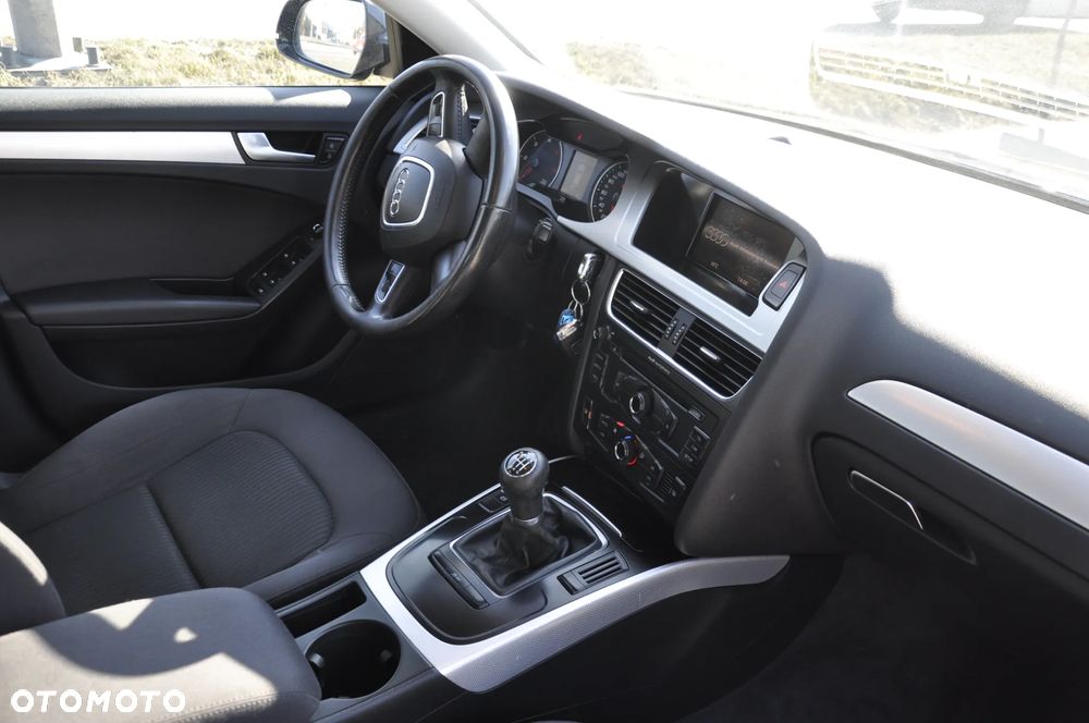 Audi A4 Avant 2.0 TDI DPF Attraction - 7