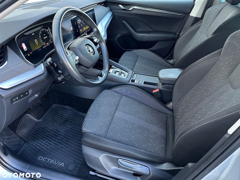 Skoda Octavia 2.0 TDI Style DSG - 9
