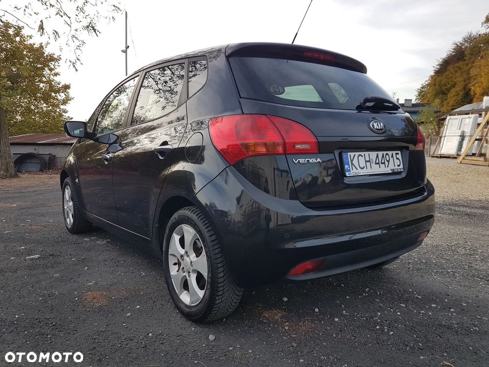 Kia Venga 2013 photo 4