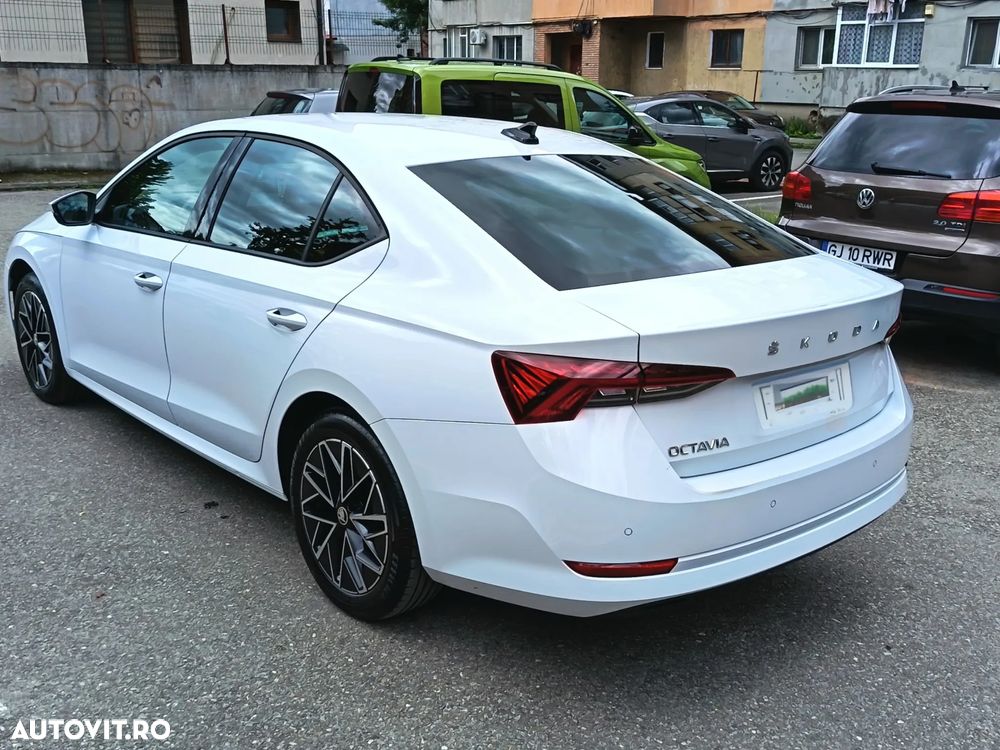 Skoda Octavia 2.0 TDI DSG Style - 5