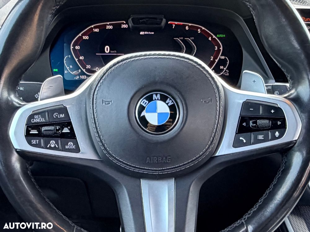 BMW X5 xDrive45e - 37