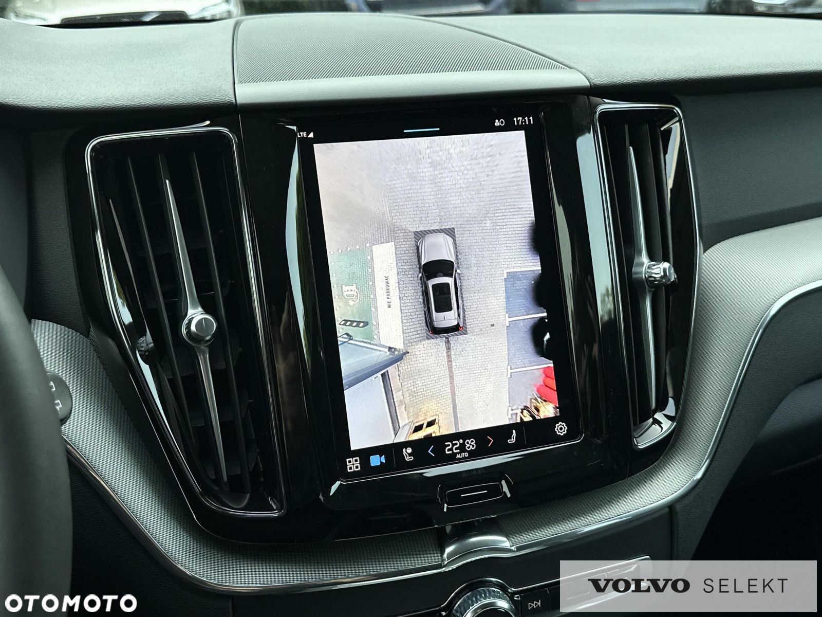 Volvo XC 60 - 24