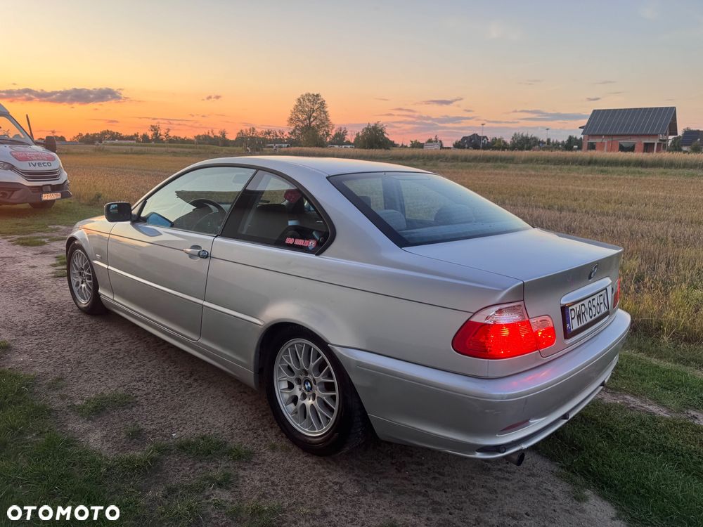 BMW Seria 3 318Ci - 17