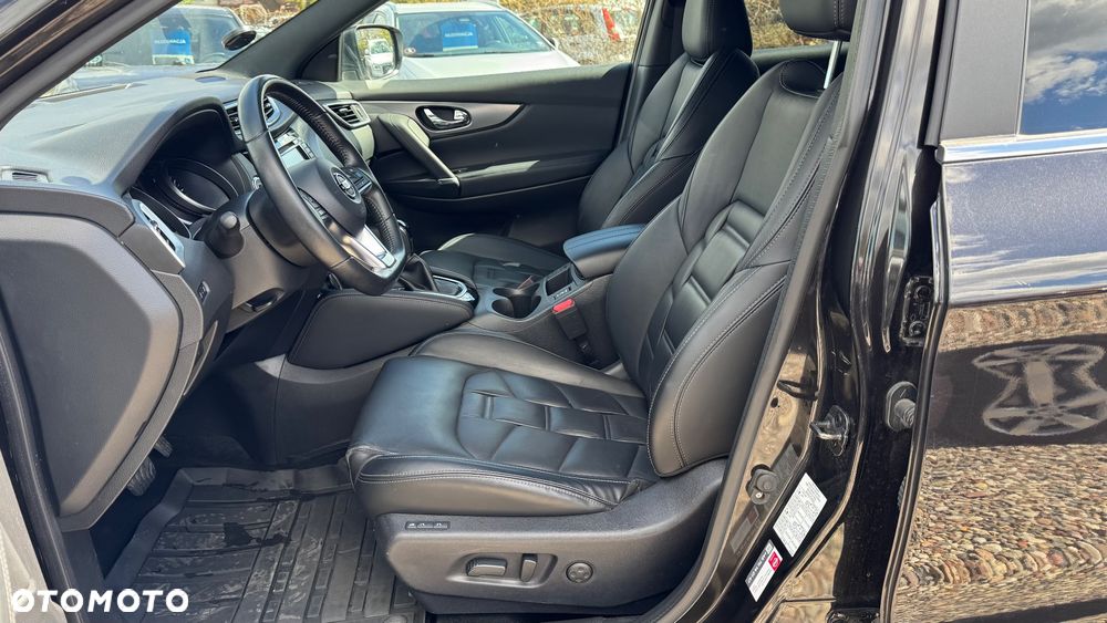 Nissan Qashqai 1.3 DIG-T DCT TEKNA+ - 24