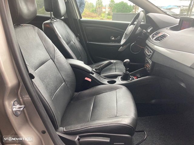 Renault Fluence 1.5 dCi Exclusive - 28
