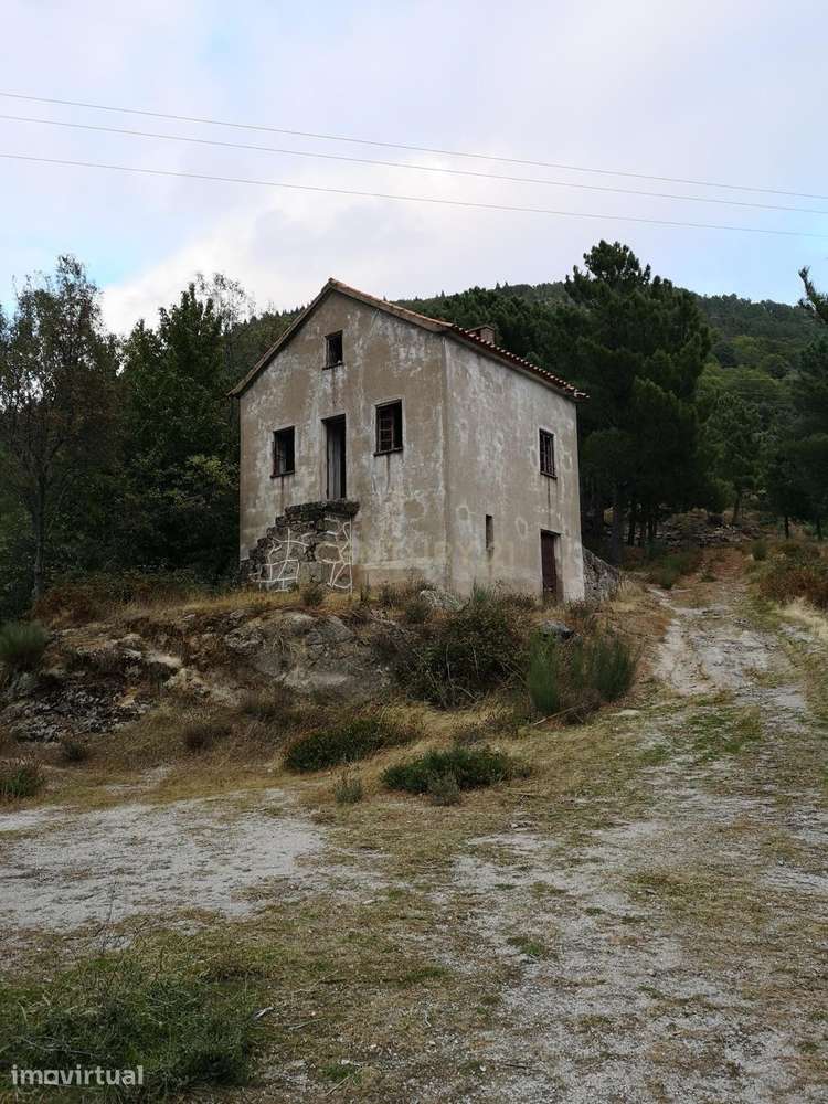 Terreno Urbano em Manteigas - Oportunidade Única - Grande imagem: 3/30