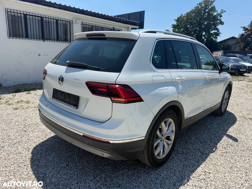 Volkswagen Tiguan - 2