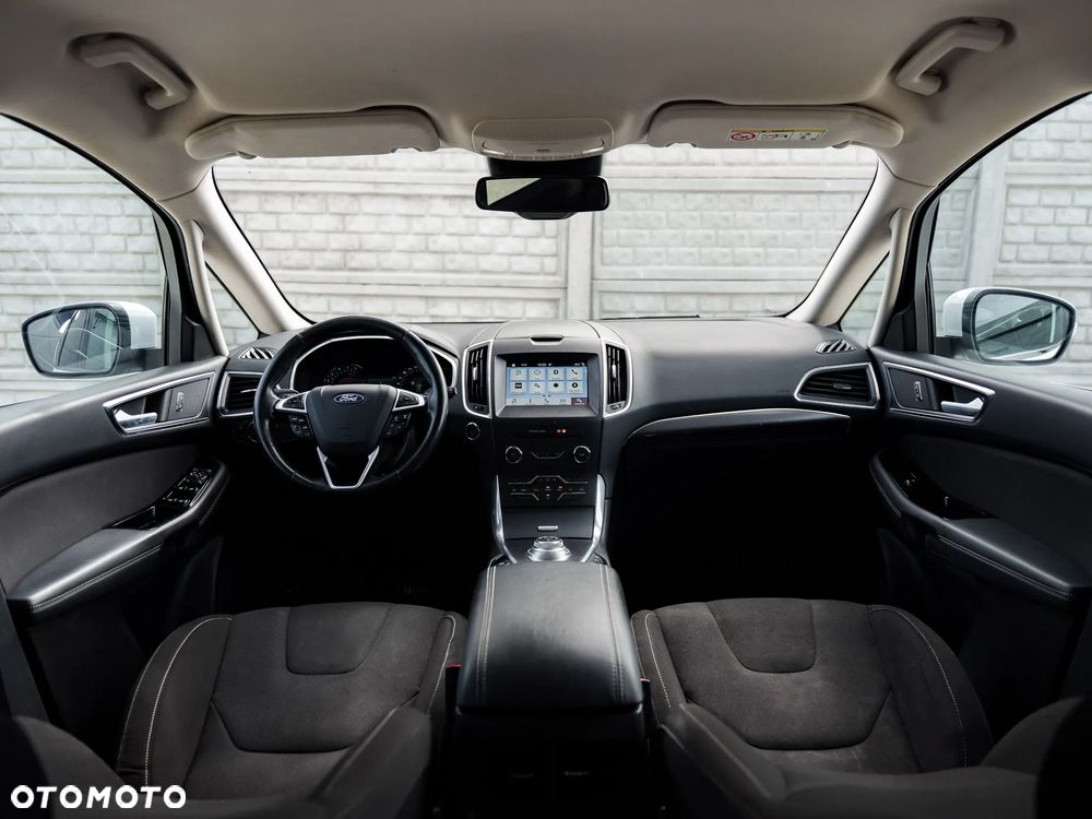 Ford S-Max 2.0 EcoBlue Titanium - 19
