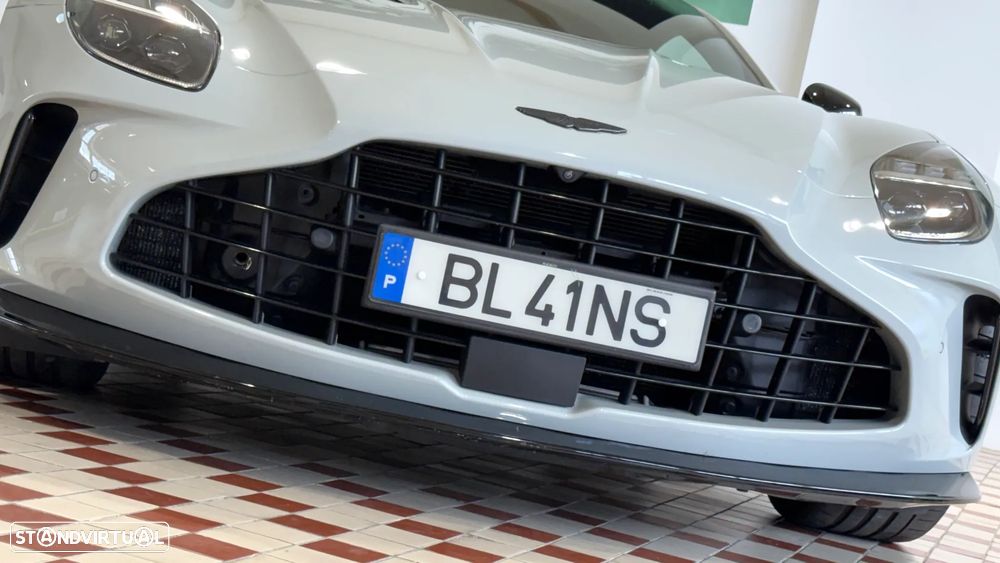 Aston Martin Vantage Coupe V8 - 14